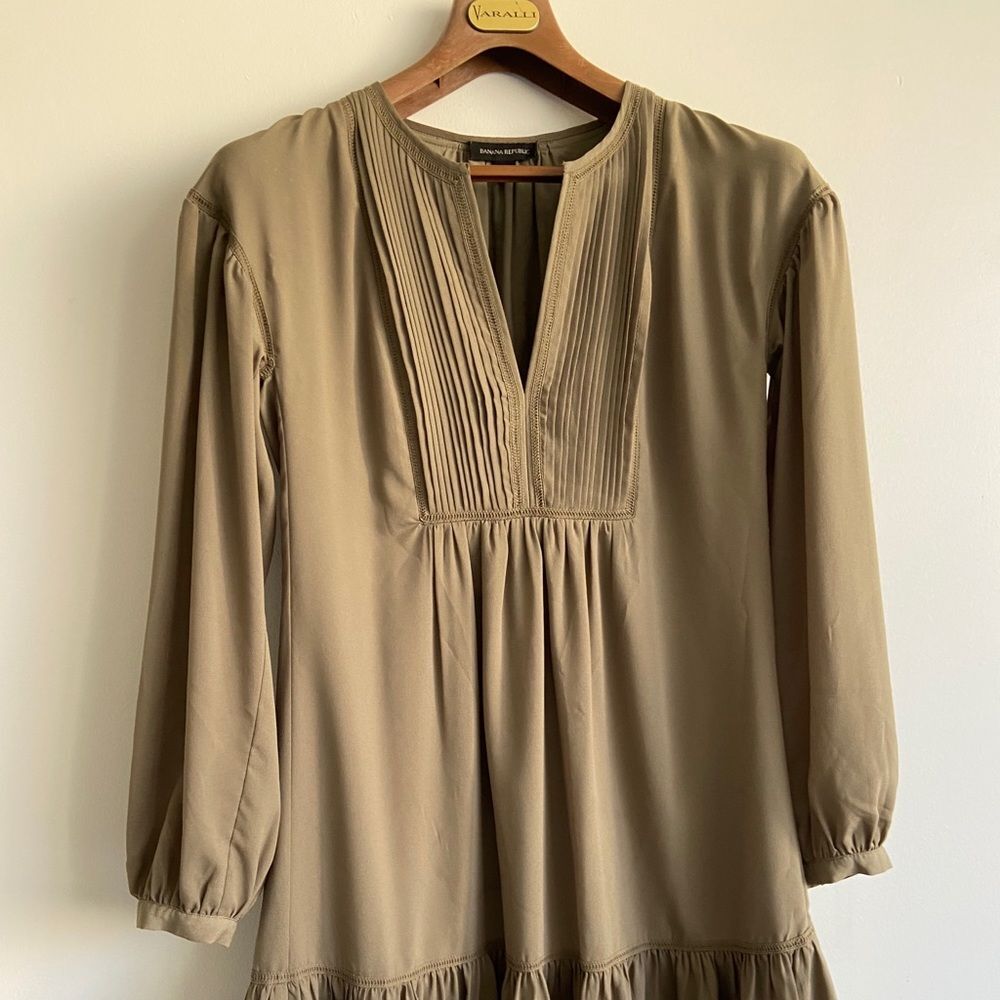 Banana Republic Olive Green Ruffle Hem Dress Sz S